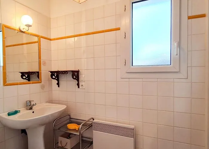 Charmante Avec Piscine La Couarde-sur-Mer