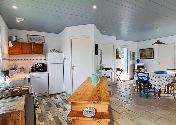 Charmante Avec Piscine Villa