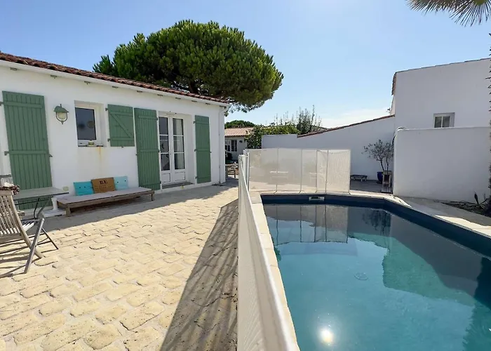 Charmante Avec Piscine Villa