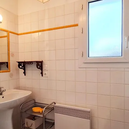 Charmante Avec Piscine La Couarde-sur-Mer