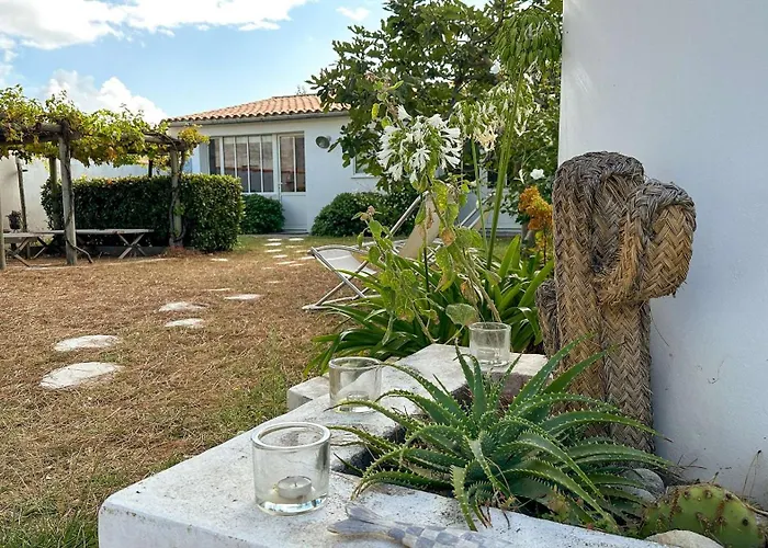 Villa Charmante Avec Piscine *